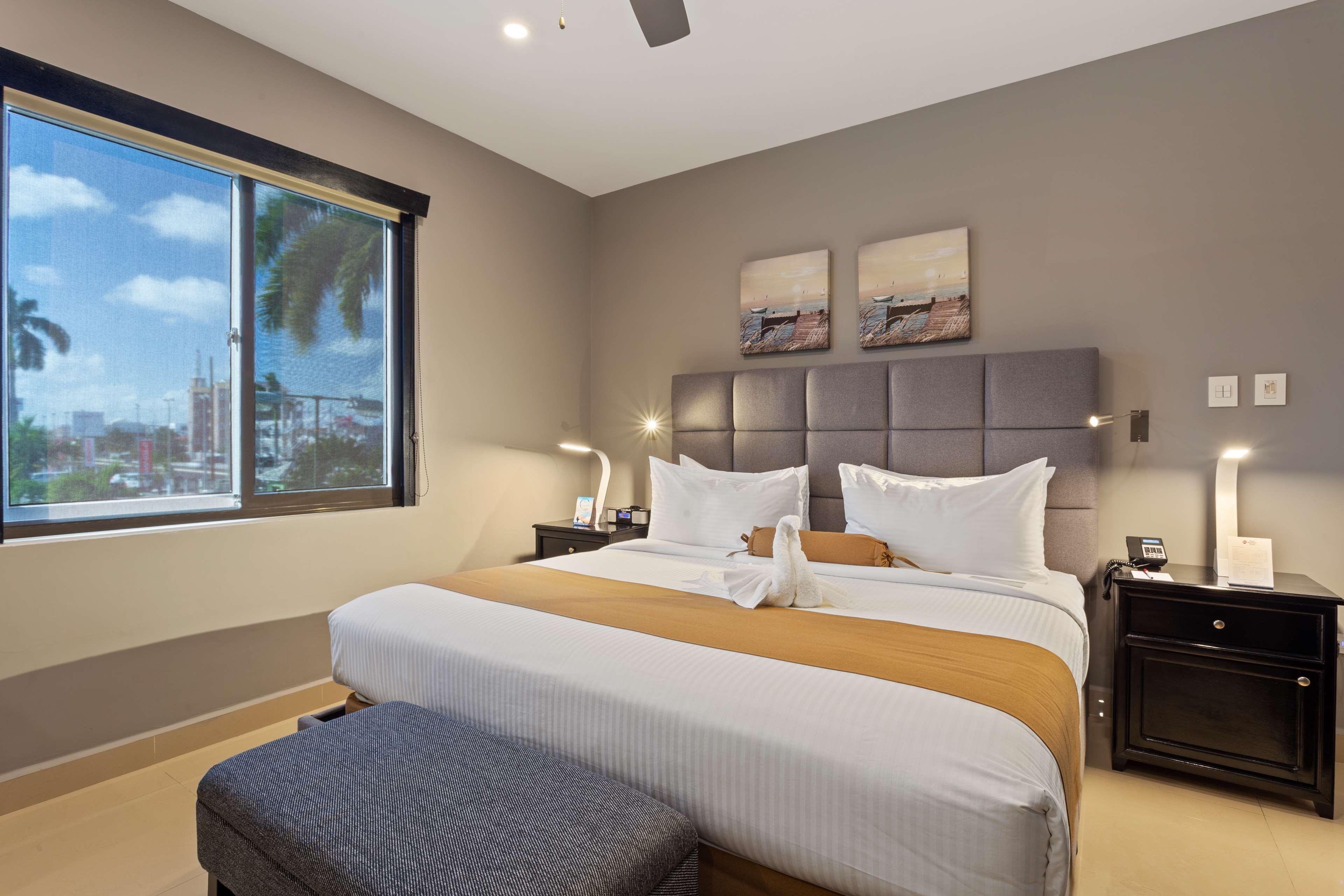 Best Western Plus Belize Biltmore Plaza Belize City Zewnętrze zdjęcie