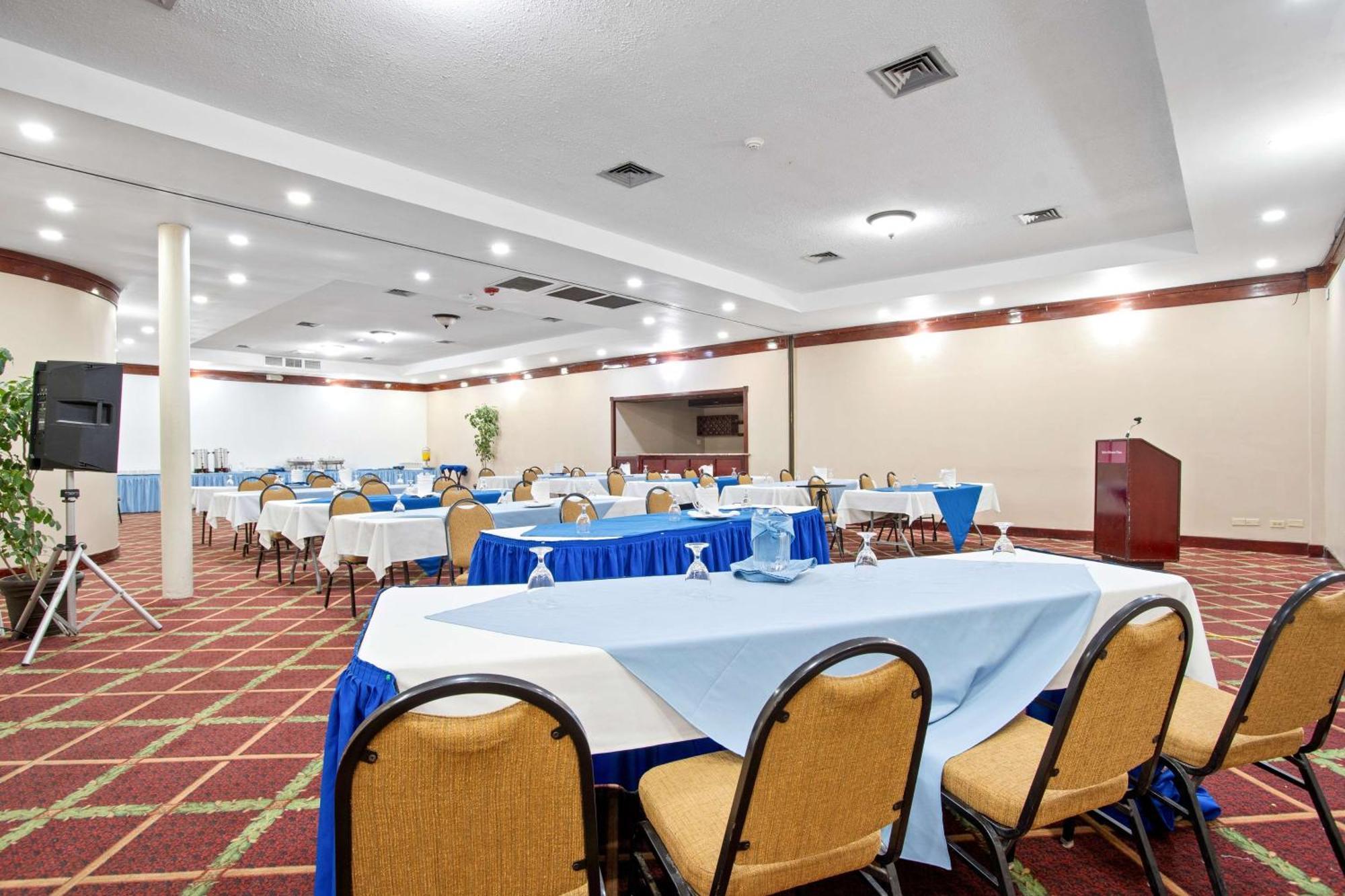 Best Western Plus Belize Biltmore Plaza Belize City Zewnętrze zdjęcie